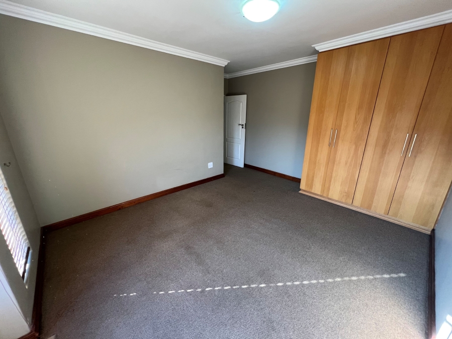 To Let 3 Bedroom Property for Rent in Wilkoppies North West